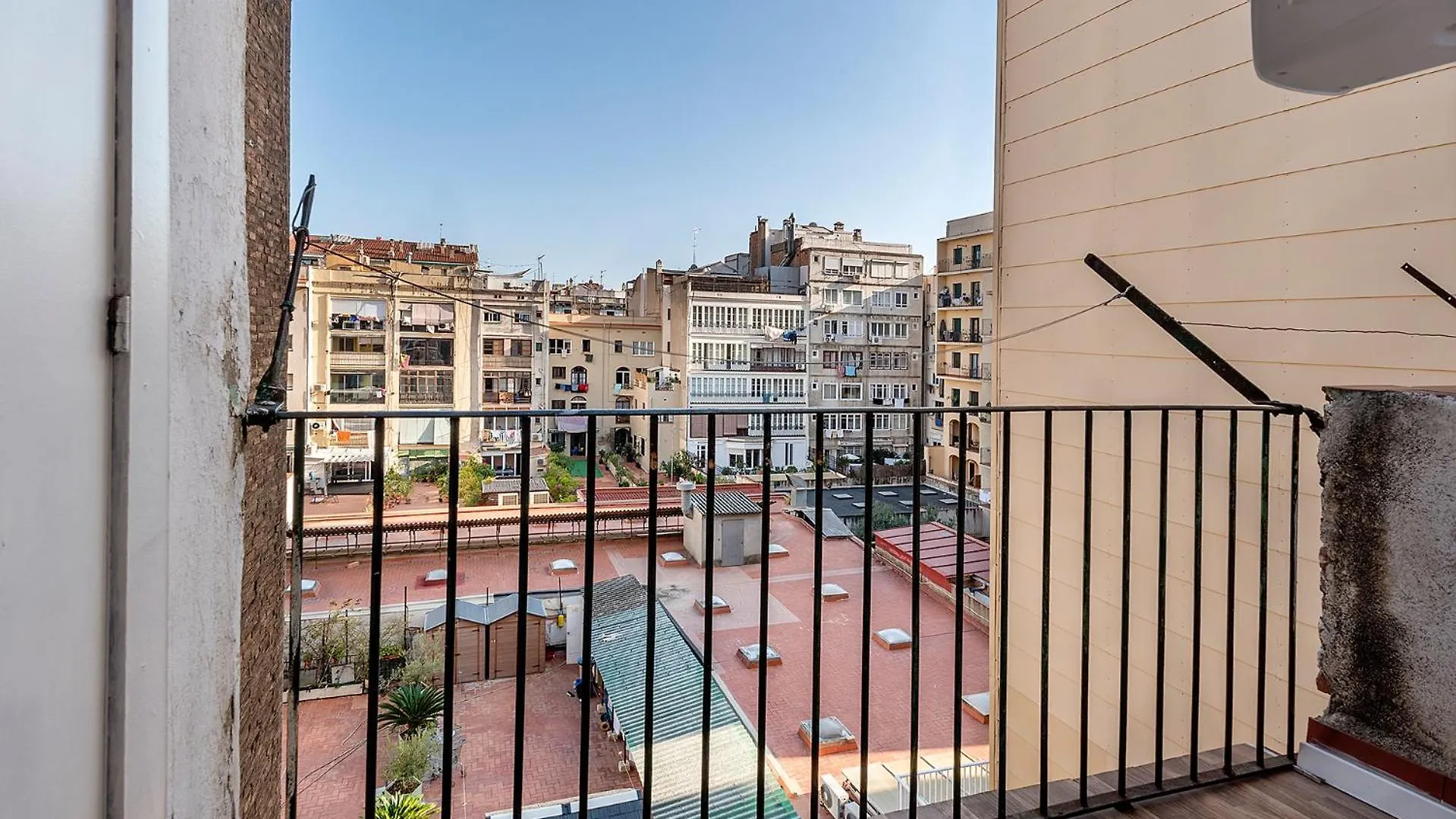 Clandestino Suites Barcelona Apartment